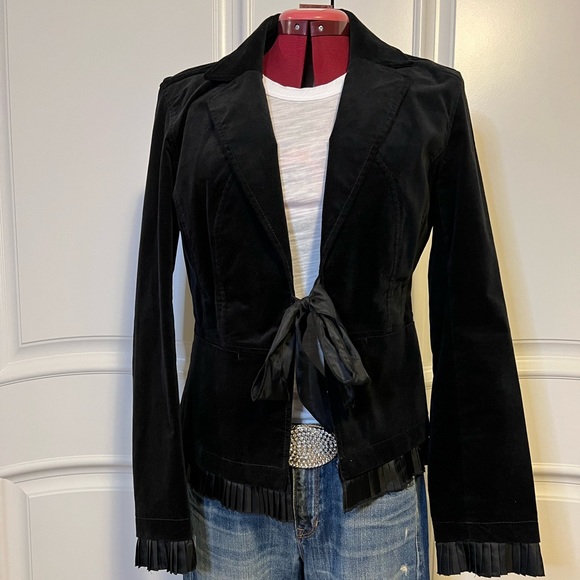 DKNY Jeans Jackets & Blazers - DKNY Jeans Velvet blazer with unique trim. Size L